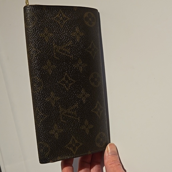 LV long wallet - Picture 9 of 16